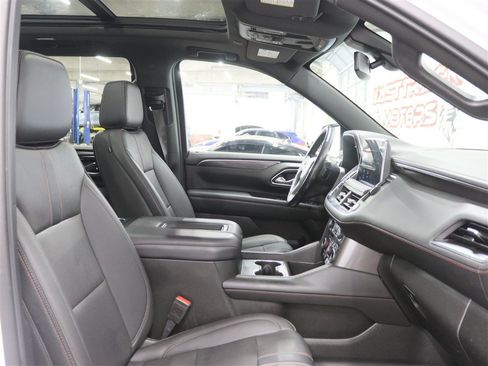 Used 2022 Chevrolet Tahoe RST w/ Sport Performance Package AWD/4WD image 33