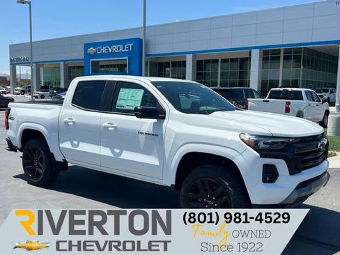 New 2025 Chevrolet Colorado Z71 w/ Technology Package AWD/4WD image 1