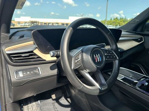 Used 2025 Buick Enclave Preferred w/ Power Package FWD image 16