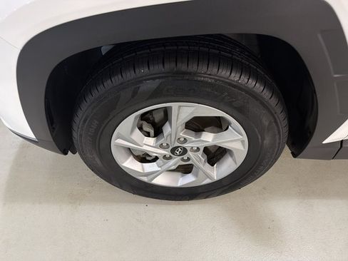 Used 2024 Hyundai Tucson SE AWD/4WD image 11