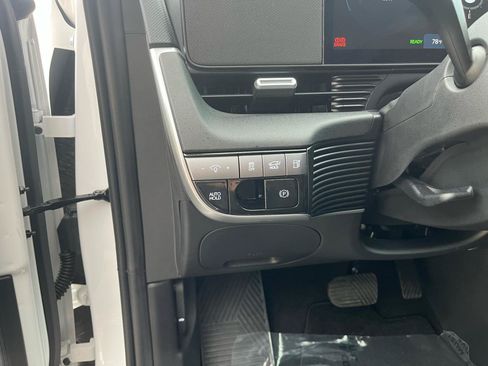 Used 2025 Hyundai Ioniq 5 SEL AWD/4WD image 12
