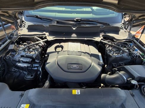 Used 2019 Land Rover Range Rover Sport HSE AWD/4WD image 18