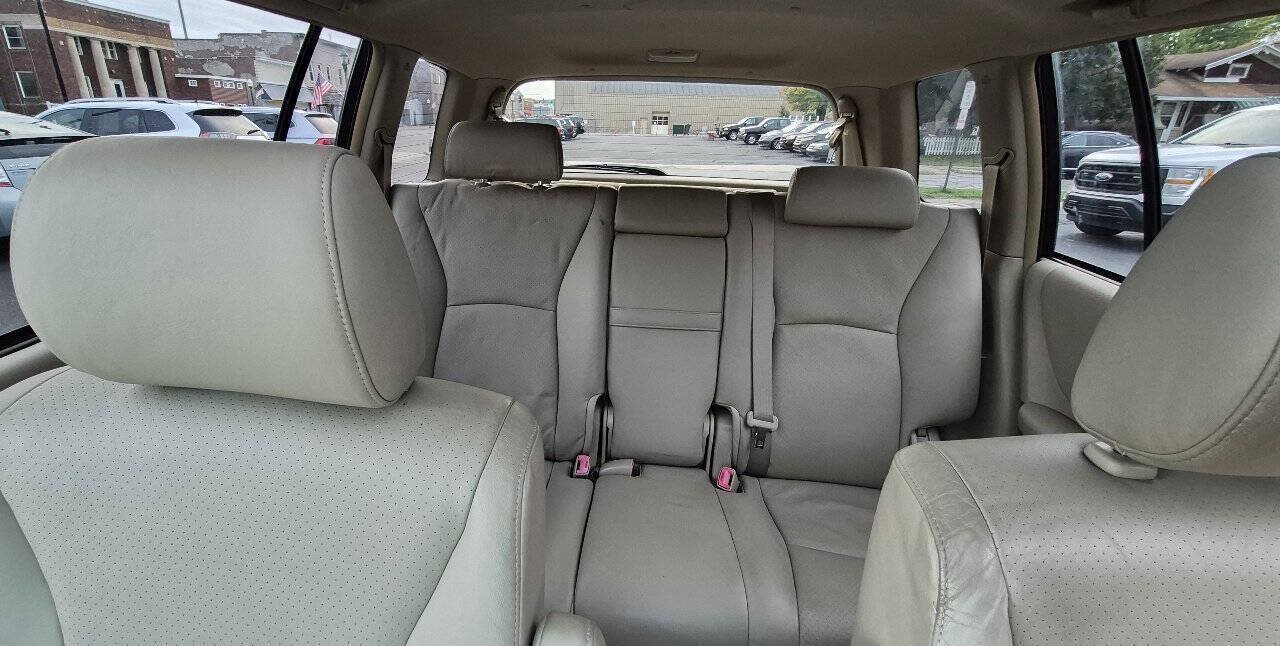 Used 2007 Toyota Highlander Limited w/ Extra Value Pkg #7 AWD/4WD image 26