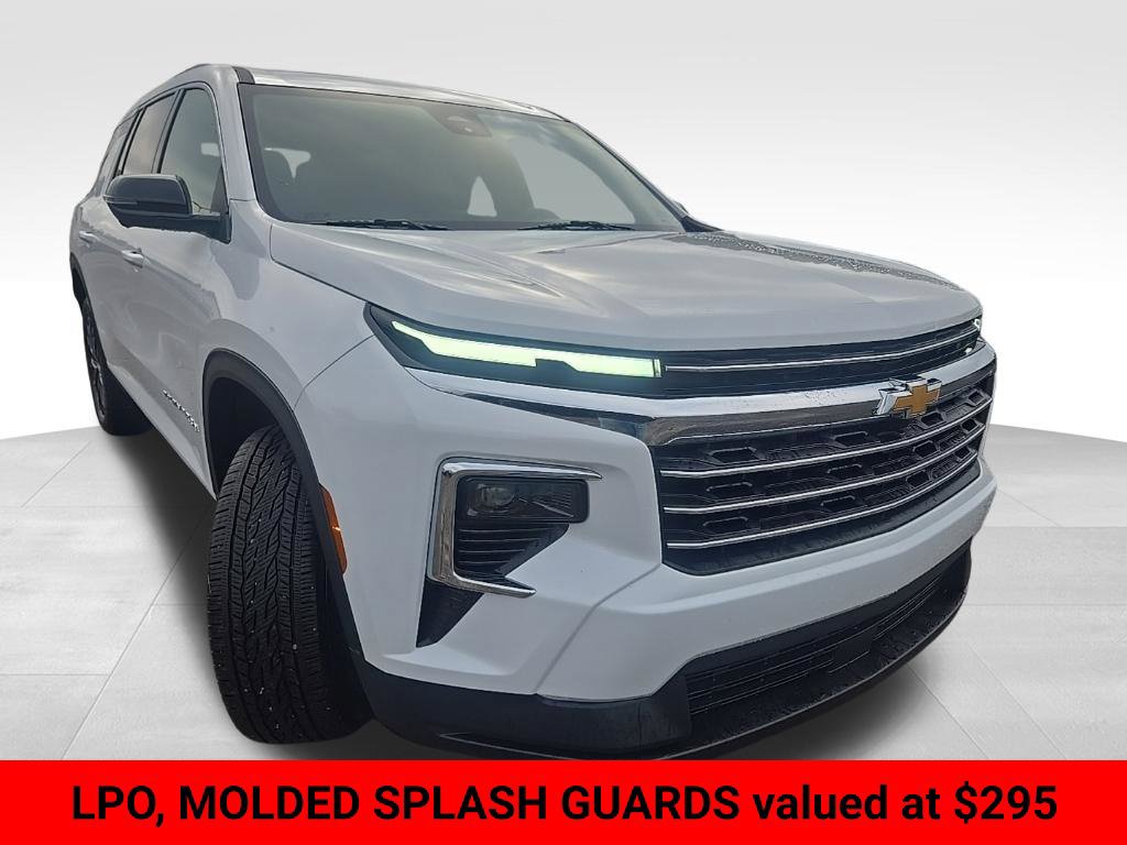 Used 2025 Chevrolet Traverse LT w/ Sun and Wheel Package AWD/4WD image 7