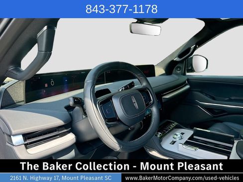 Used 2025 Lincoln Navigator Reserve w/ Jet Appearance Package AWD/4WD image 9