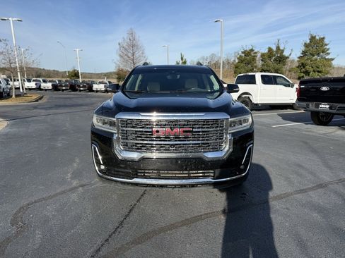 Used 2021 GMC Acadia Denali w/ Denali Technology Package image 2