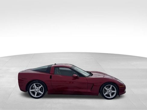 Used 2005 Chevrolet Corvette Coupe w/ Preferred Equipment Group image 10