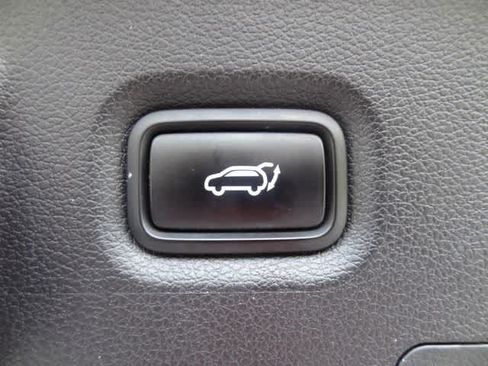 Used 2023 Hyundai Santa Fe SEL FWD image 10