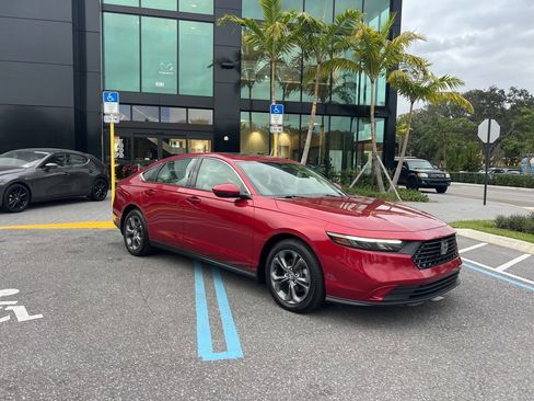 Used 2024 Honda Accord EX image 6