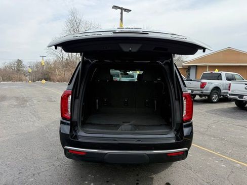 Used 2022 GMC Yukon SLT AWD/4WD image 24