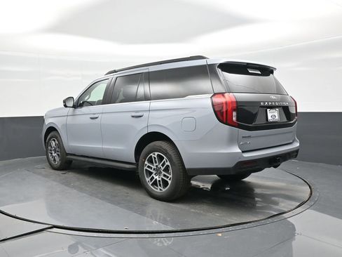 New 2026 Ford Expedition Active RWD image 4