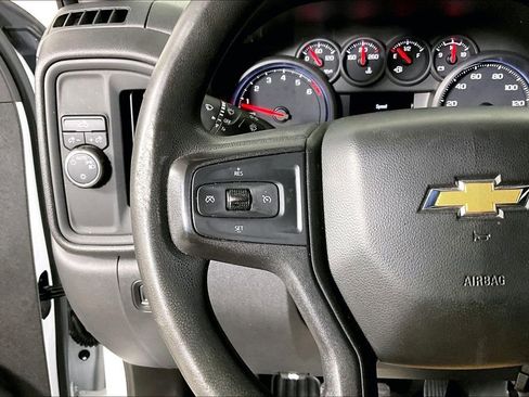 Used 2021 Chevrolet Silverado 1500 Custom image 18