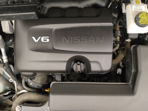 Used 2019 Nissan Pathfinder S AWD/4WD image 30