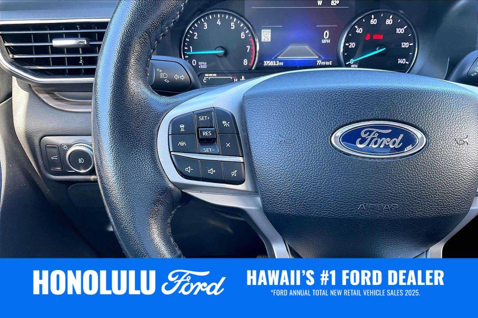 Used 2022 Ford Explorer Limited w/ Equipment Group 301A RWD image 24