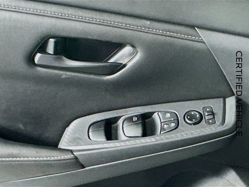 Certified 2025 Nissan Sentra S FWD image 18