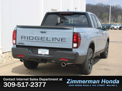 New 2026 Honda Ridgeline Black Edition image 2