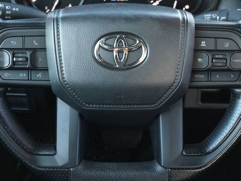 Used 2025 Toyota Tundra SR w/ SR Tow Package AWD/4WD image 15