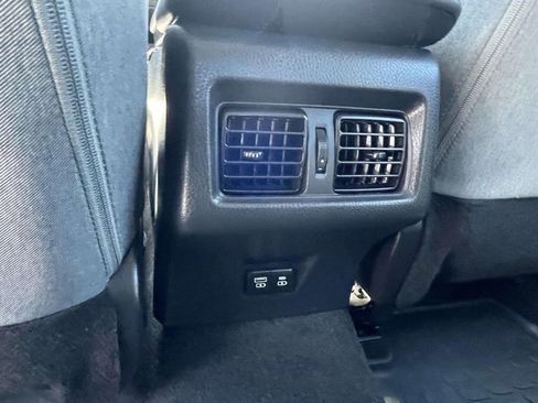 Used 2025 Toyota Camry LE image 11