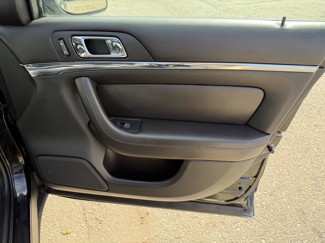 Used 2009 Lincoln MKS AWD image 20
