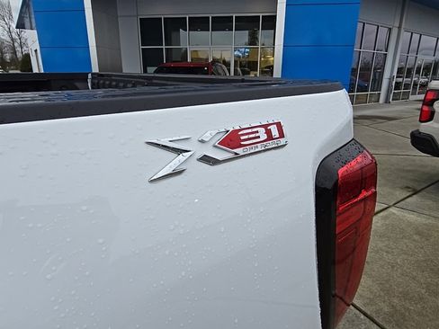 Used 2025 GMC Sierra 3500 SLE w/ SLE Value Package image 35