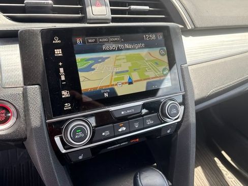 Used 2016 Honda Civic Touring image 12