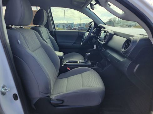 Used 2023 Toyota Tacoma SR image 28