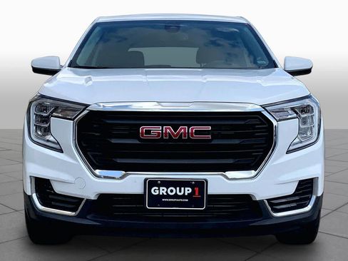 Used 2024 GMC Terrain SLE FWD image 4