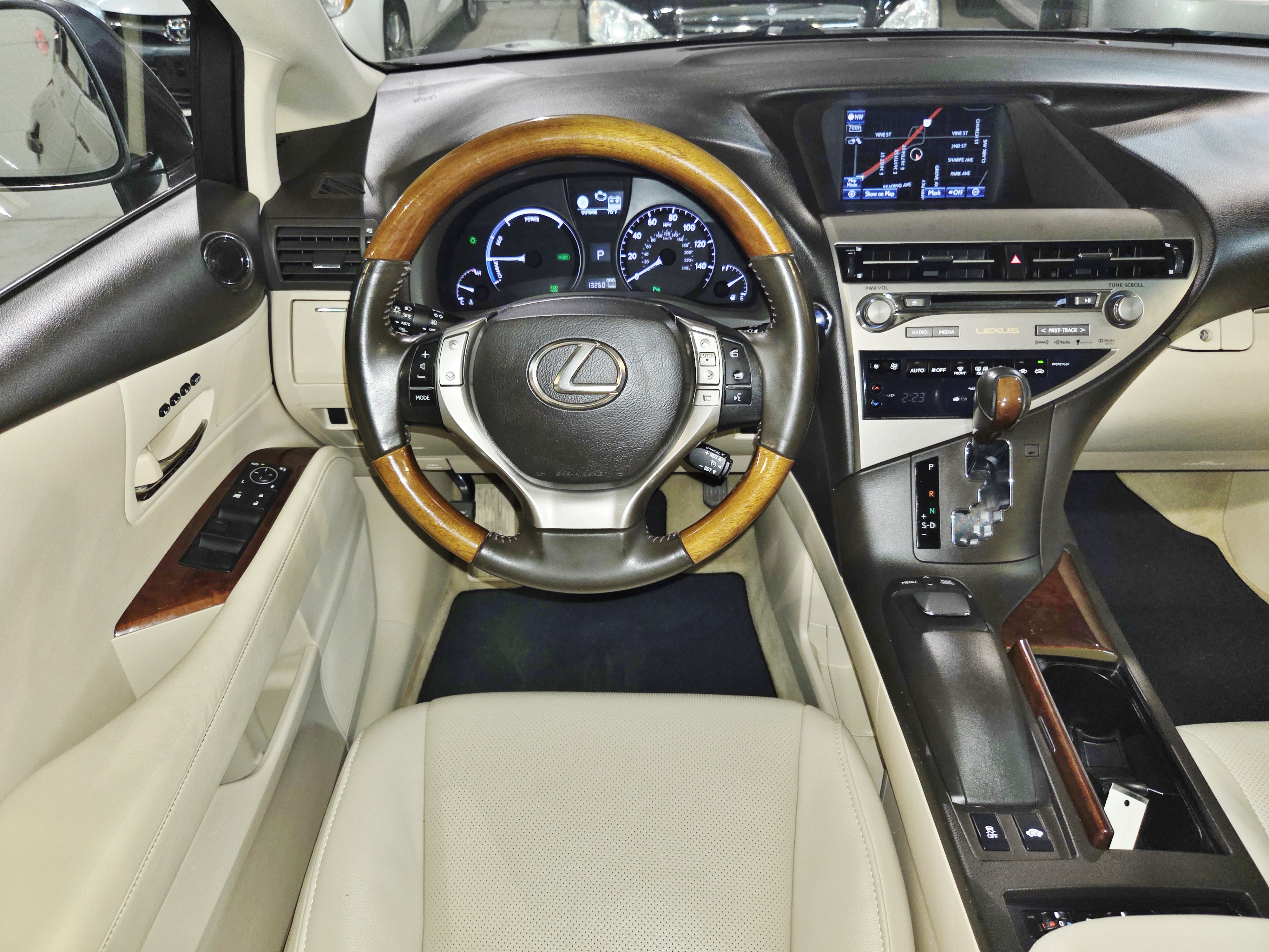Used 2013 Lexus RX 450h FWD w/ Navigation Pkg image 3