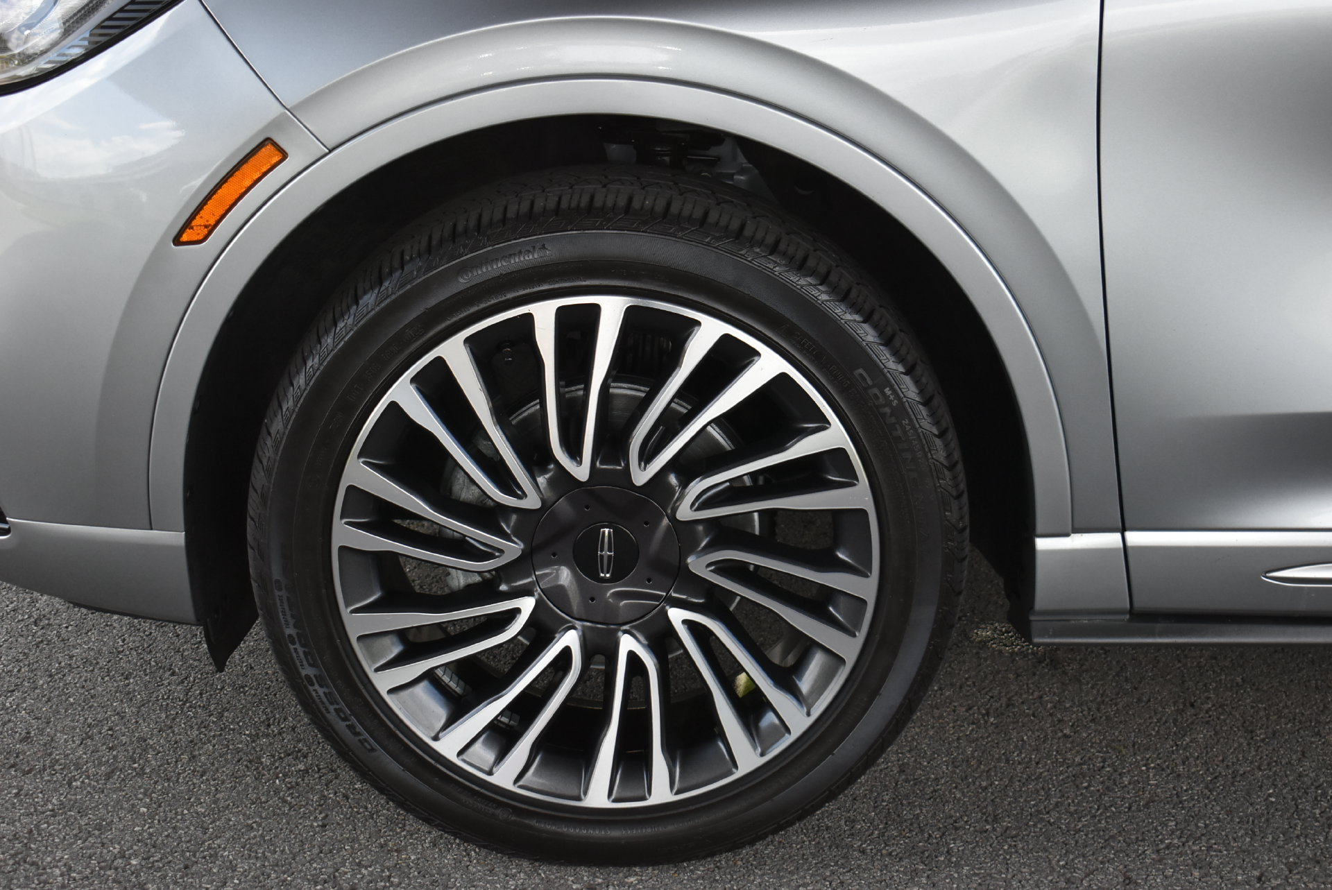 Used 2022 Lincoln Corsair Reserve w/ Sport Package AWD/4WD image 10