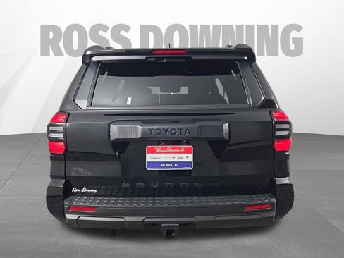 Used 2025 Toyota 4Runner SR5 RWD image 5