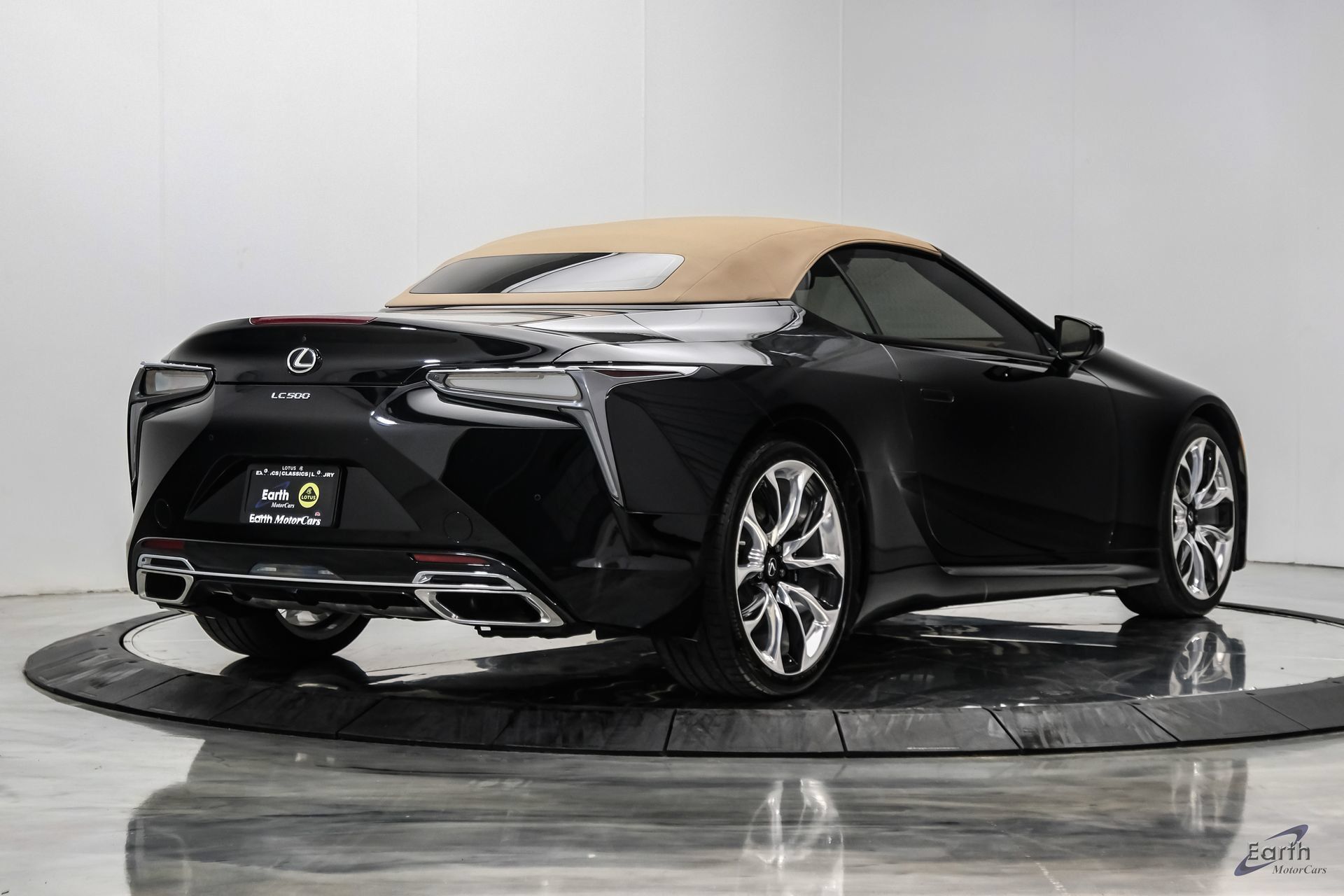 Used 2021 Lexus LC 500 Convertible w/ Touring Package RWD image 21