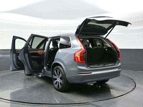 Used 2023 Volvo XC90 T8 Plus w/ Protection Package Premier image 37