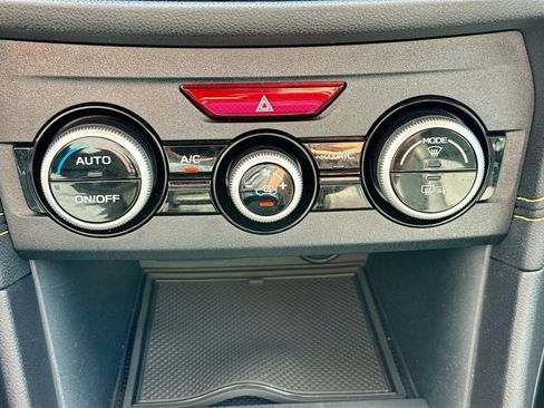 Used 2022 Subaru Crosstrek 2.5i Sport w/ Moonroof Package image 15