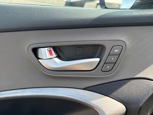 Used 2017 Hyundai Santa Fe Sport w/ 2.4L Tech Package 04 image 35