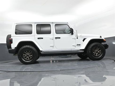 Used 2021 Jeep Wrangler Unlimited Sahara AWD/4WD image 28