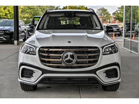 Certified 2026 Mercedes-Benz GLS 450 4MATIC image 2