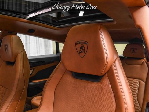 Used 2021 Lamborghini Urus AWD/4WD image 19