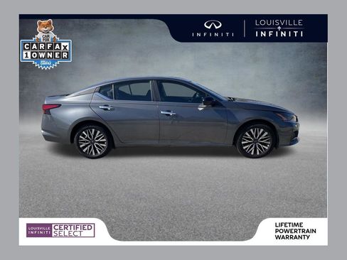 Used 2025 Nissan Altima 2.5 SV image 1