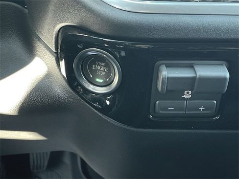 New 2026 GMC Sierra 3500 SLE w/ SLE Value Package image 17