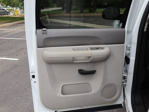 Used 2013 Chevrolet Silverado 2500 W/T RWD image 24