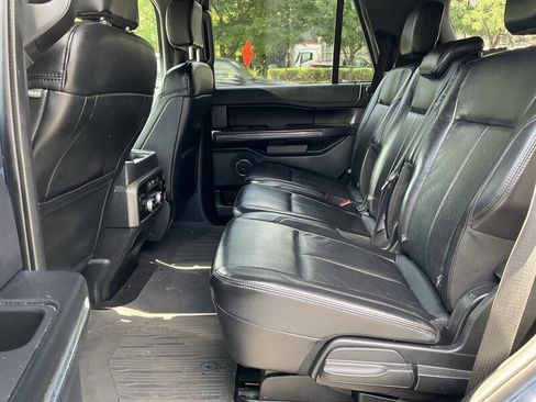 Used 2020 Ford Expedition XLT w/ Equipment Group 202A AWD/4WD image 15