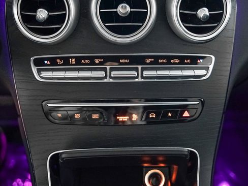 Certified 2021 Mercedes-Benz GLC 300 image 22