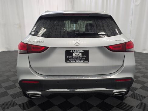 Used 2022 Mercedes-Benz GLA 250 4MATIC w/ Premium Package Lite image 5