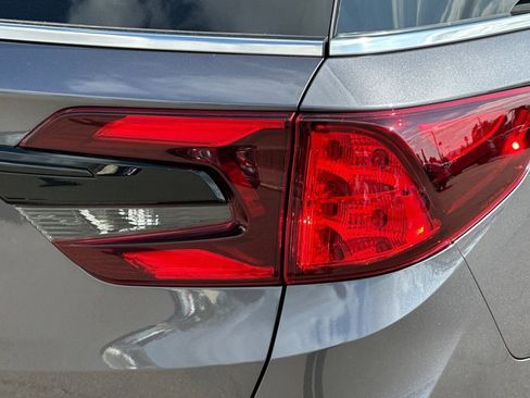 New 2026 Honda Odyssey Touring image 12