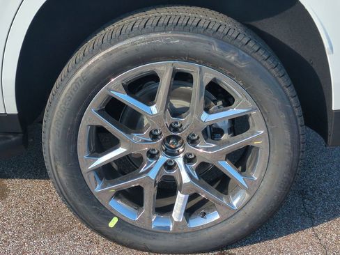 New 2026 Chevrolet Tahoe LS image 32