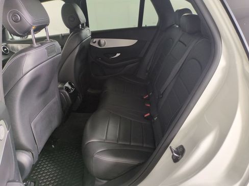 Used 2019 Mercedes-Benz GLC 300 4MATIC image 23