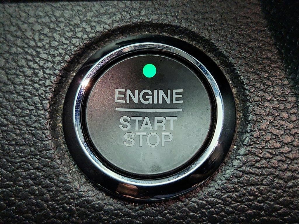 Used 2021 Ford Expedition Max XLT AWD/4WD image 17