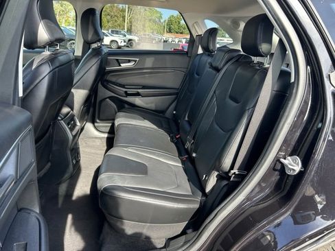 Used 2022 Ford Edge Titanium image 15
