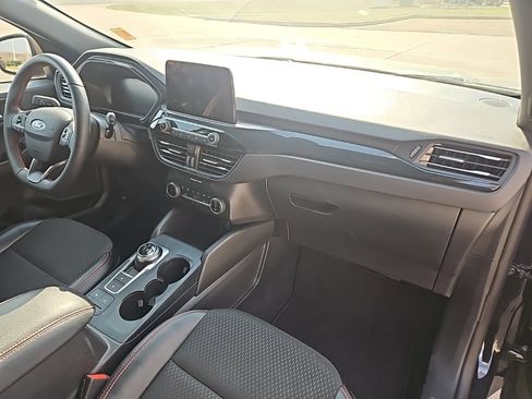 Used 2025 Ford Escape ST-Line image 17