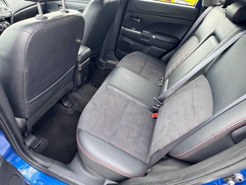 Used 2024 Mitsubishi Outlander Sport SE AWD/4WD image 15
